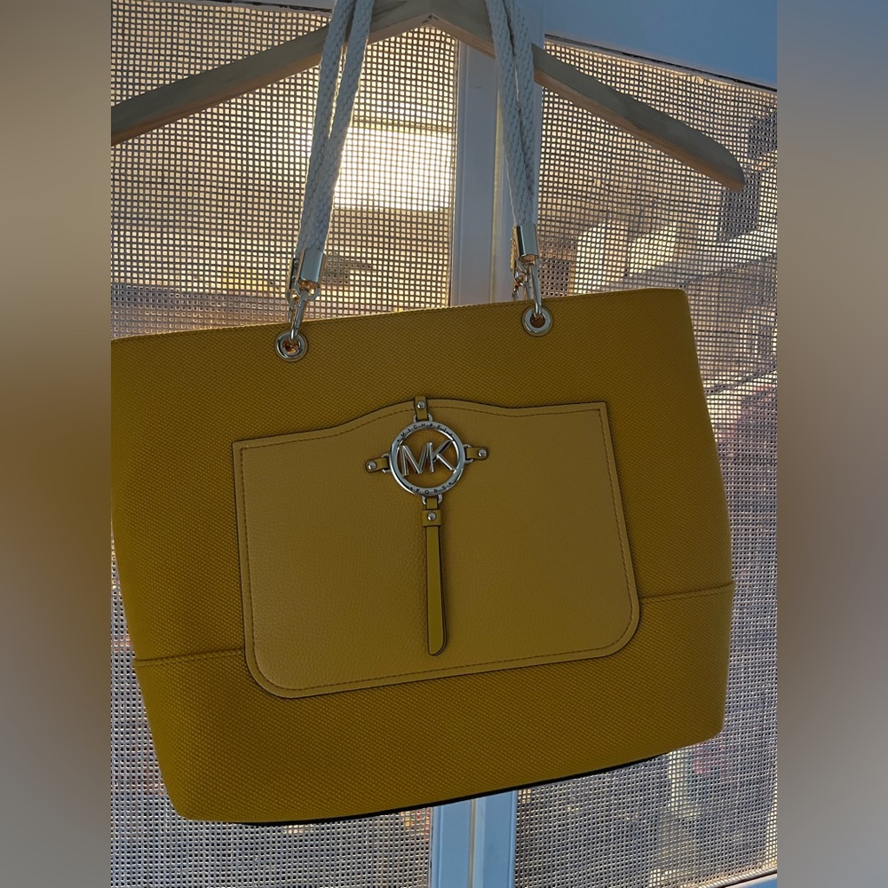 NWOT Michael Kors Large Purse